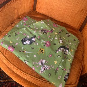 Pinup Couture Wiggle Skirt in Villain Print XS